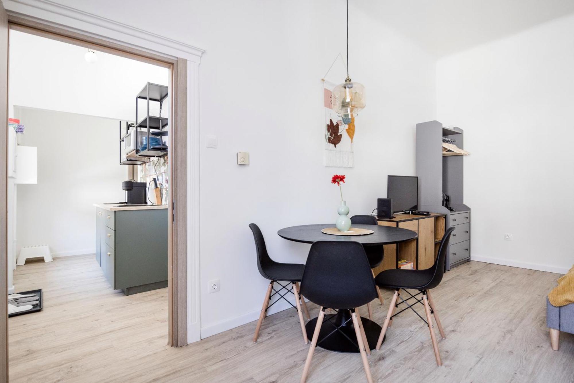 Stylish And Colourful Apartment In The City Centre Budapest Exterior foto