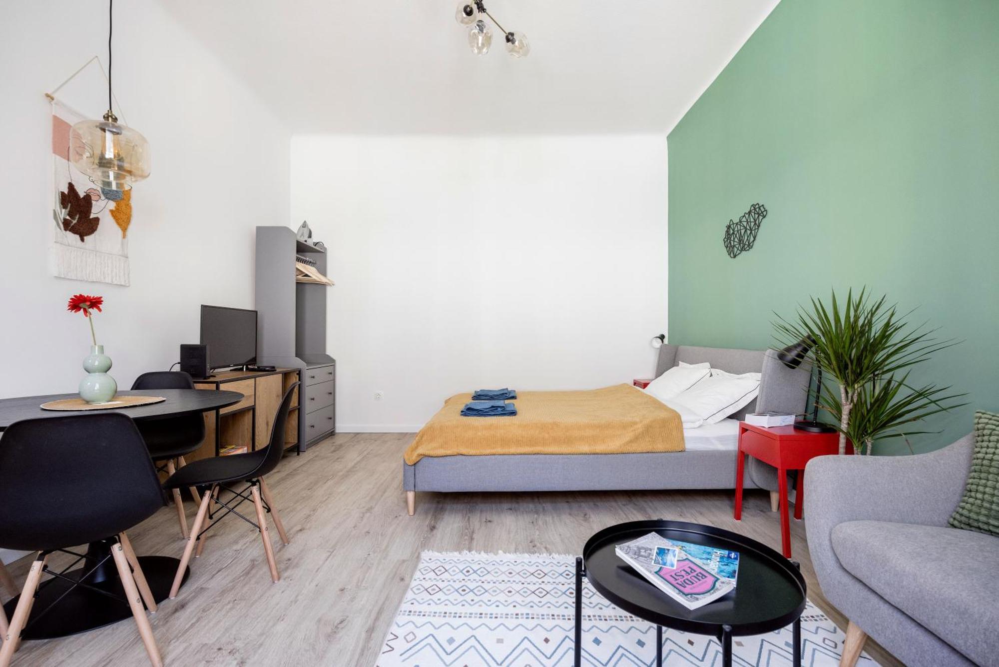 Stylish And Colourful Apartment In The City Centre Budapest Exterior foto